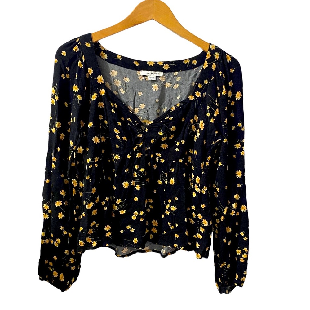 American eagle floral blouse